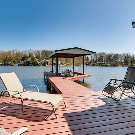 Waterfront Wolcott Vacation Rental With Deck And Views Extérieur photo
