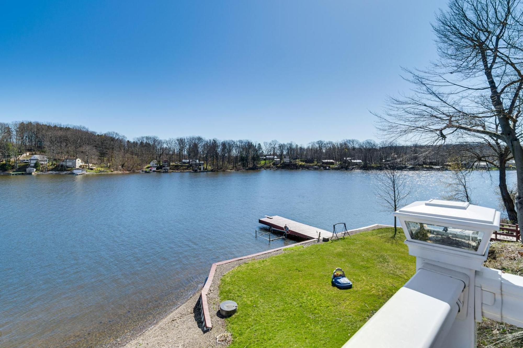 Waterfront Wolcott Vacation Rental With Deck And Views Extérieur photo