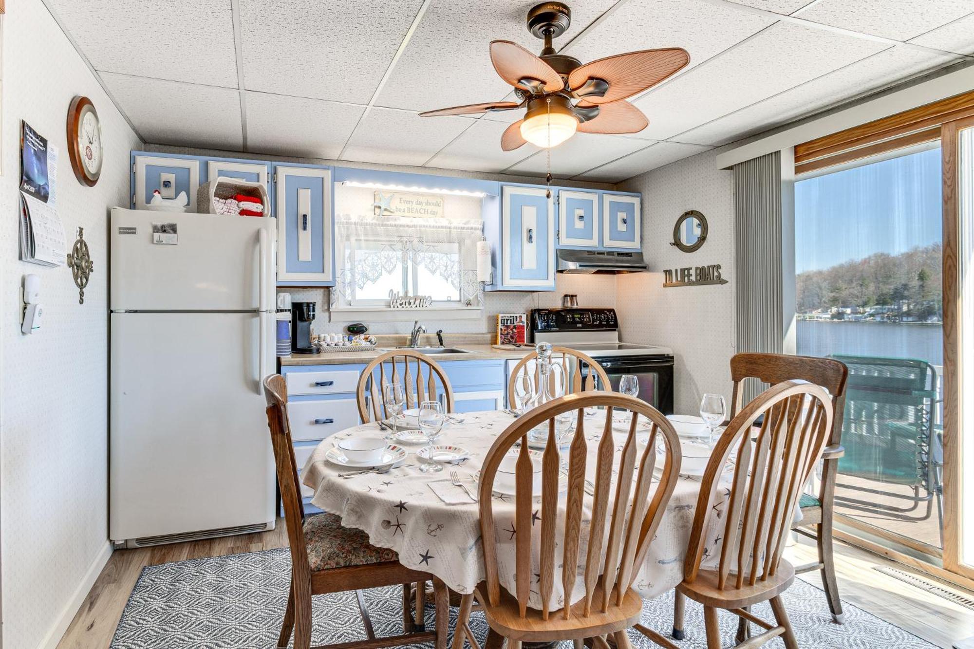 Waterfront Wolcott Vacation Rental With Deck And Views Extérieur photo