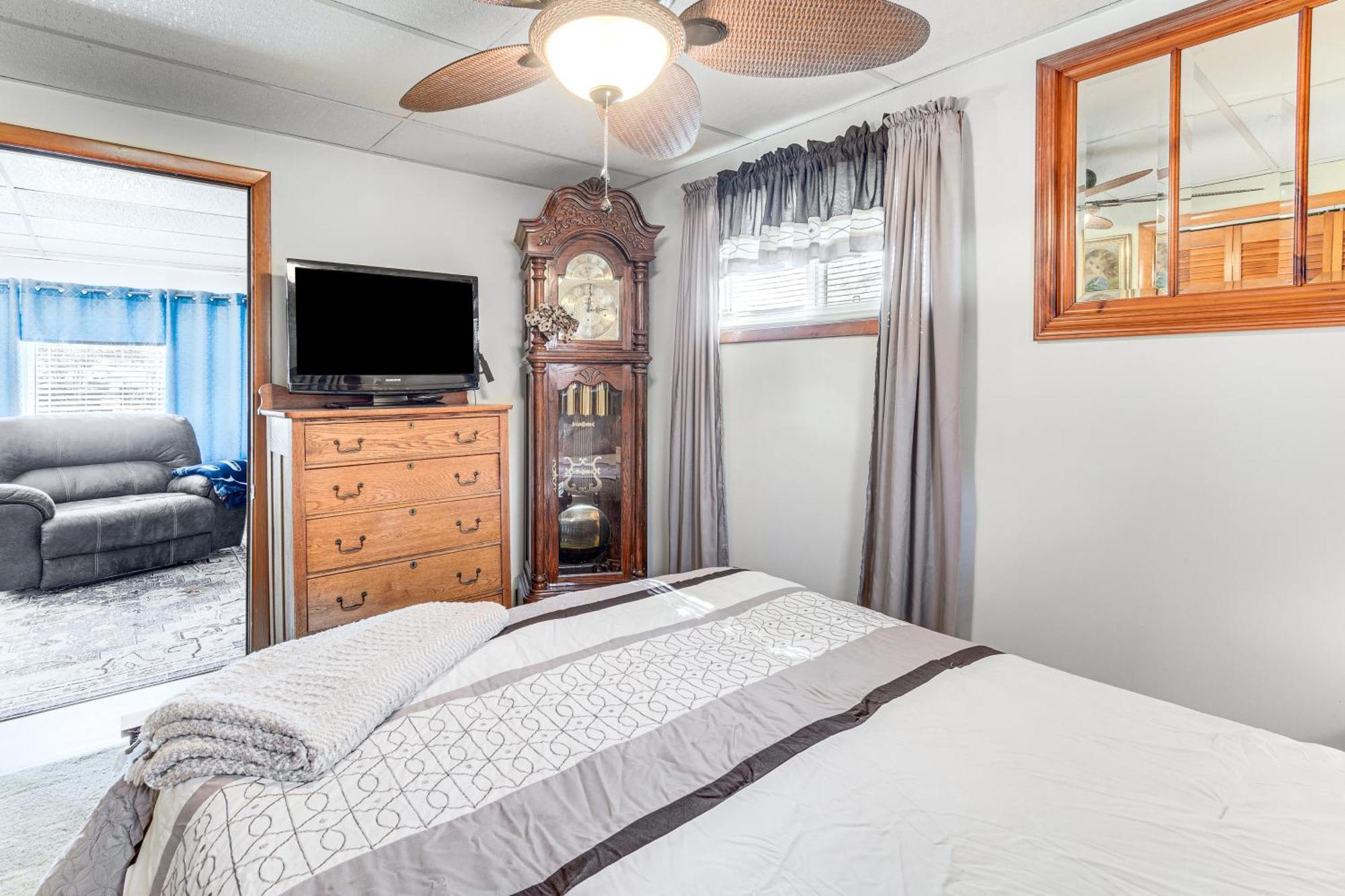 Waterfront Wolcott Vacation Rental With Deck And Views Extérieur photo
