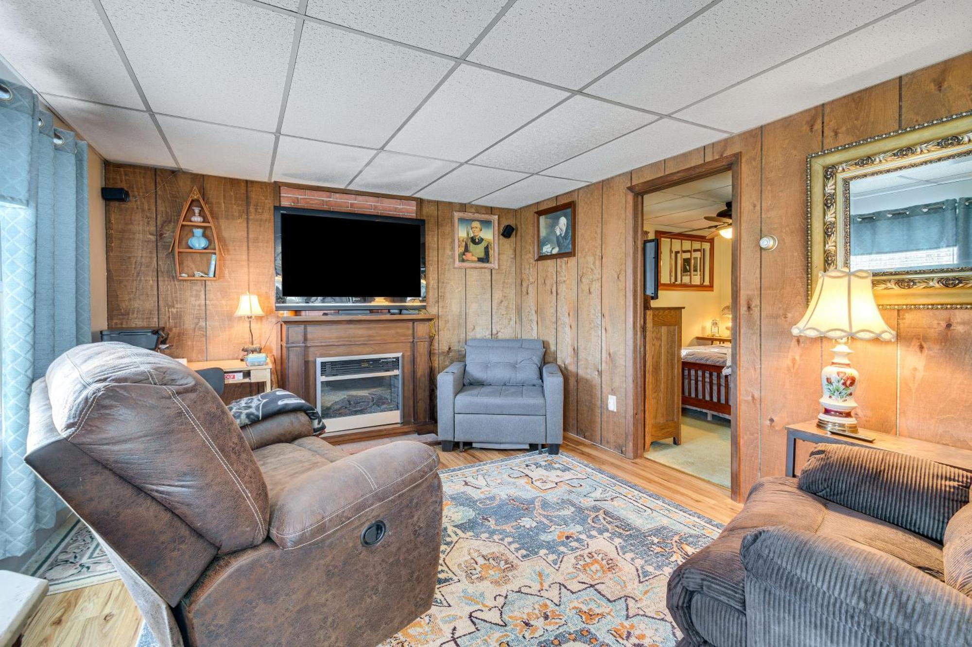Waterfront Wolcott Vacation Rental With Deck And Views Extérieur photo